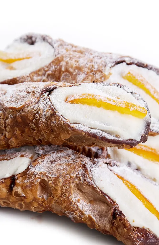 delicious-cannoli.webp